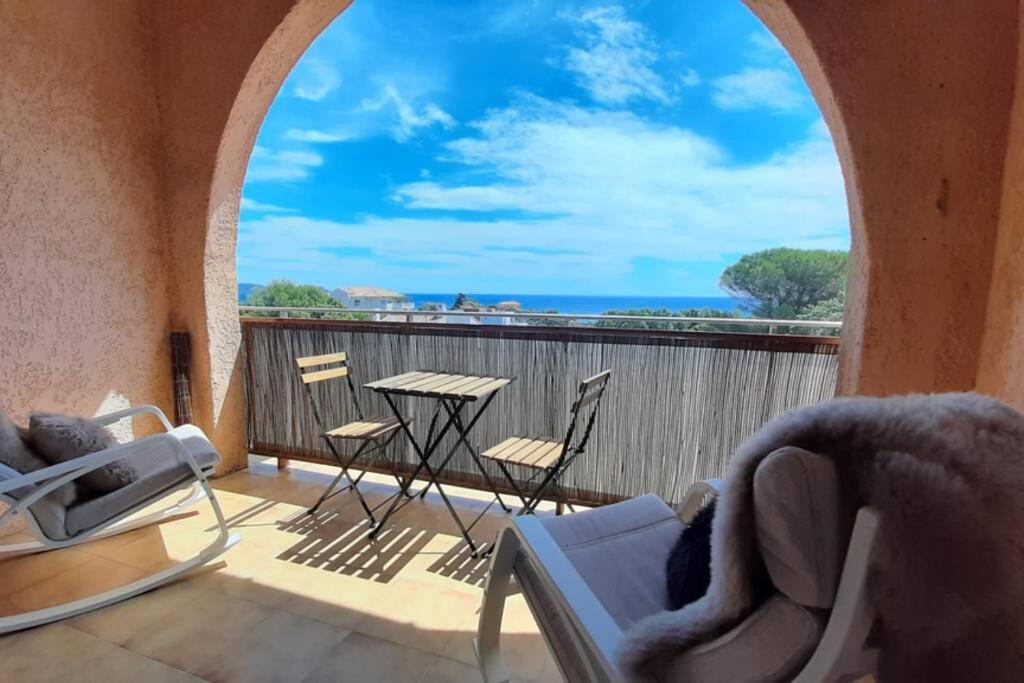 Charmant Appartement Vue Mer A 100M De La Plage. Saint Aygulf Zewnętrze zdjęcie