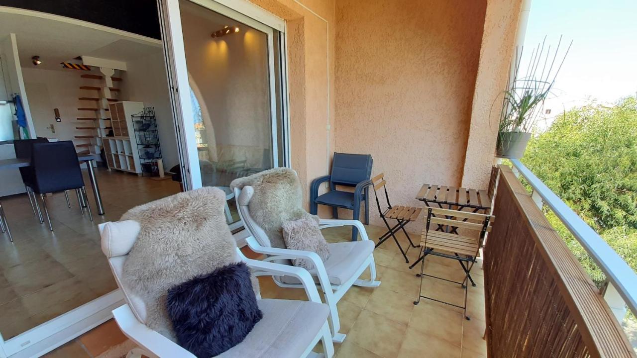 Charmant Appartement Vue Mer A 100M De La Plage. Saint Aygulf Zewnętrze zdjęcie